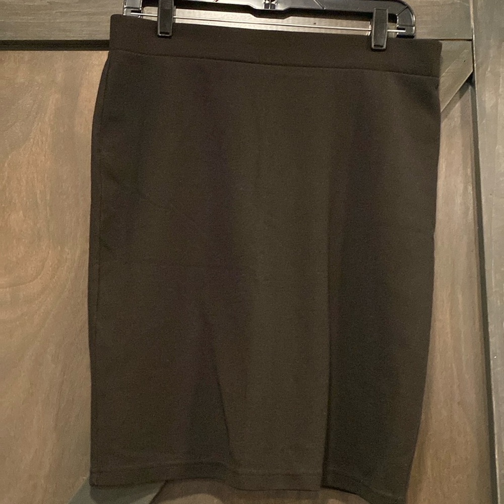 Dark brown knit pencil skirt. Size XS.